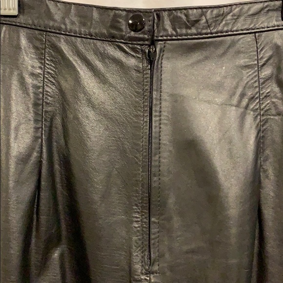 80’s Vintage Genuine Leather Skirt - Picture 4 of 8